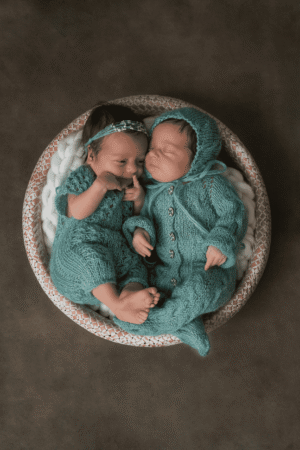 The Twin Peek Package: 24-Hour Gender Prediction